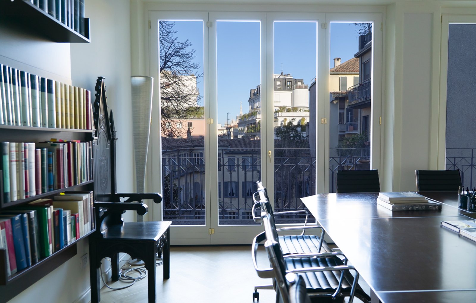 Lo studio LDK Advisory in Via Cappuccio, Milano